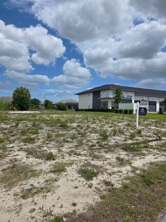 Plus de détails pour 1419 4th Terrace Ter, Cape Coral, FL - Terrain à vendre