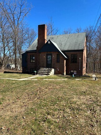 Plus de détails pour 283 Windsor Hwy, New Windsor Township, NY - Bureau/Commerce de détail à louer