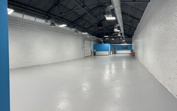 209 E McLeroy Blvd, Saginaw, TX for lease Interior Photo- Image 2 of 3