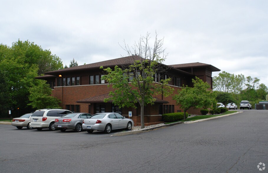 4333 W Saint Joseph Hwy, Lansing, MI à louer - Photo principale - Image 1 de 3