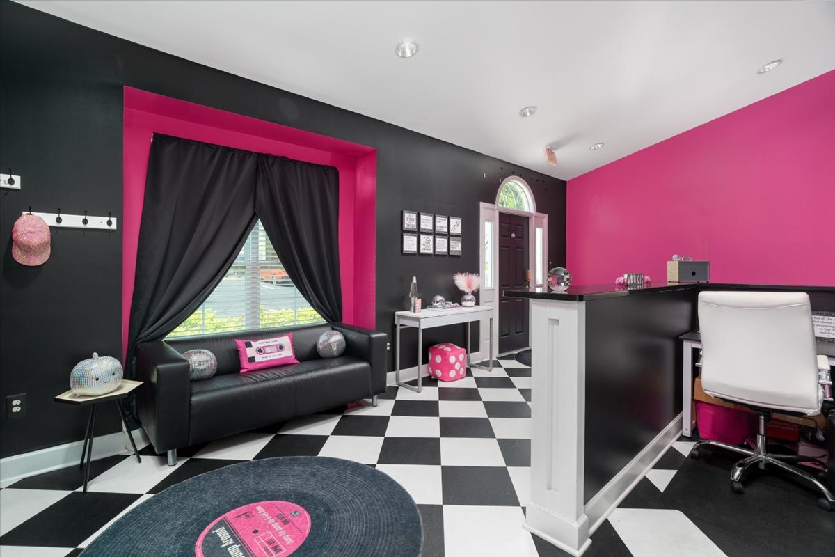 20604 Gordon Park Sq, Ashburn, VA 20147 - Unit 130 - - Interior Photo - Image 2 of 12