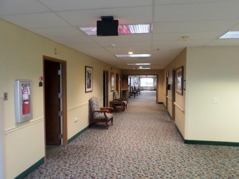 819 Jefferson Ave, Scranton, PA for lease - Building Photo - Image 3 of 29