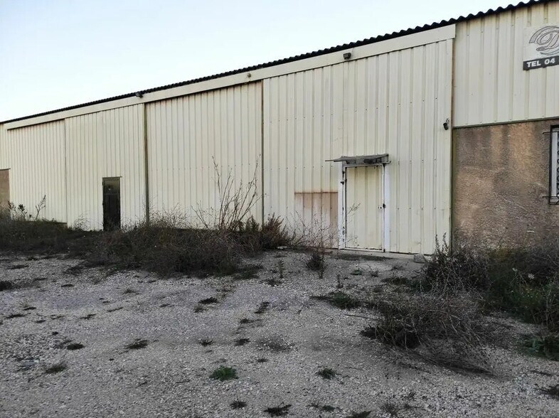 Industriel dans Gignac-la-Nerthe à louer - Photo du bâtiment - Image 2 de 2