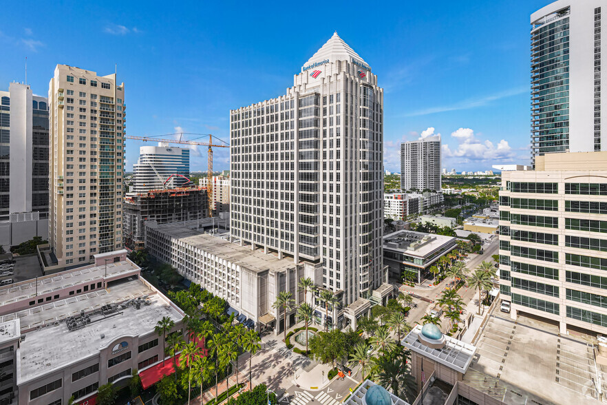 401 E Las Olas Blvd, Fort Lauderdale, FL à louer - Photo du bâtiment - Image 1 de 31