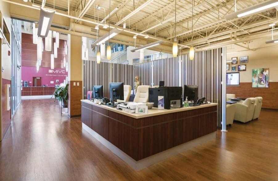 9201 Cherry Ln, Laurel, MD for lease - Interior Photo - Image 3 of 7