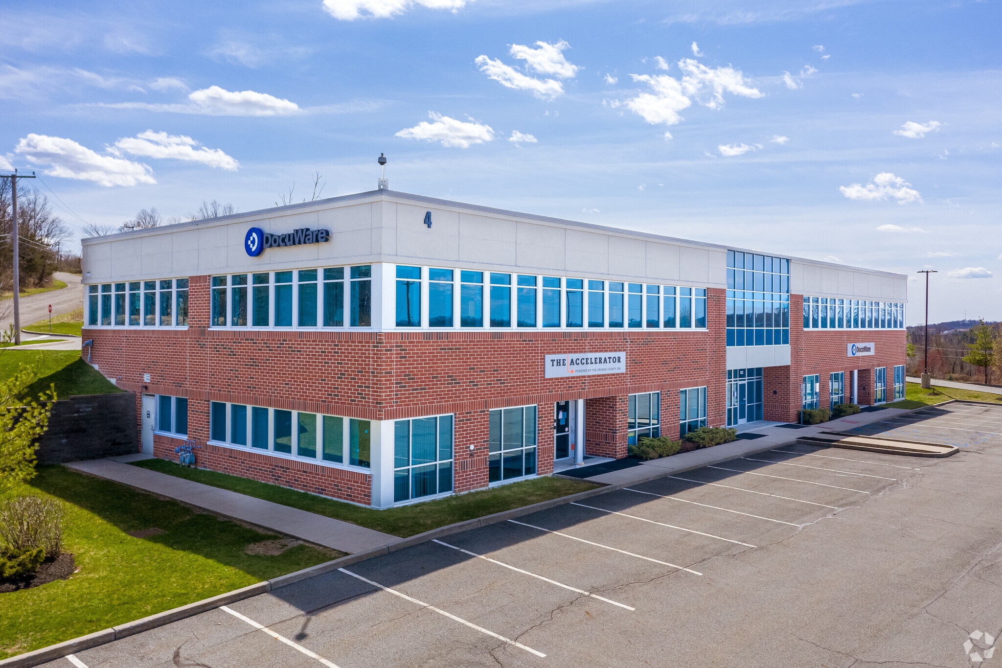 4 Crotty Ln, New Windsor Township, NY for lease Primary Photo- Image 1 of 9