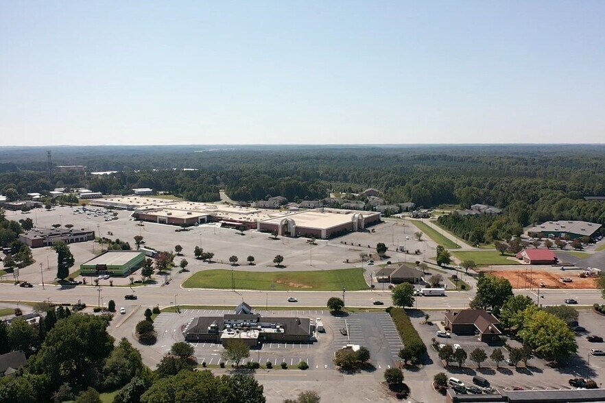 2085 Statesville Blvd, Salisbury, NC à vendre - Photo du bâtiment - Image 2 de 7
