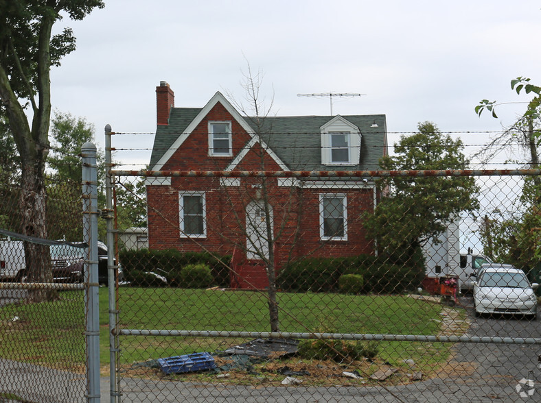 8423 Old Marlboro Pike, Upper Marlboro, MD for sale - Primary Photo - Image 1 of 1