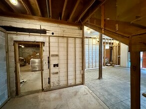 3110 N Davis Hwy, Pensacola, FL for lease Building Photo- Image 2 of 11