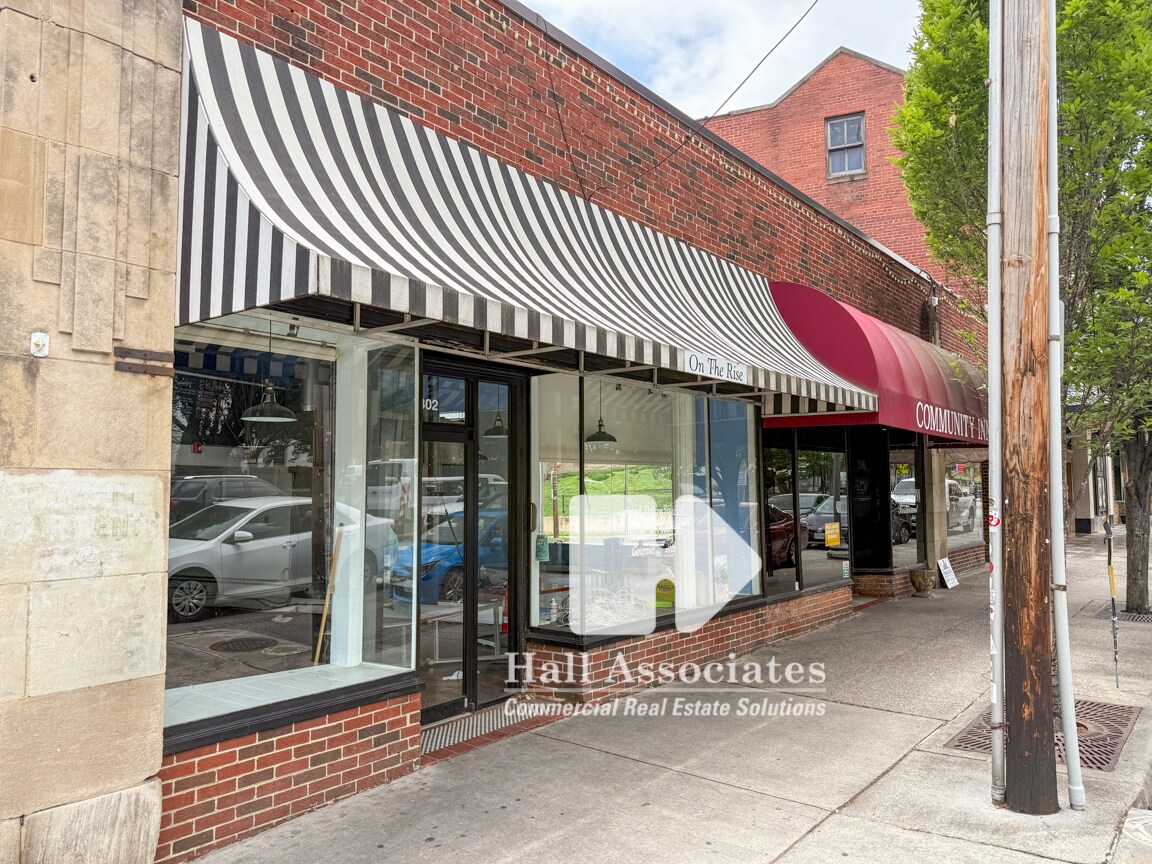 1302 Grandin Rd, Roanoke, VA à vendre Photo du bâtiment- Image 1 de 1