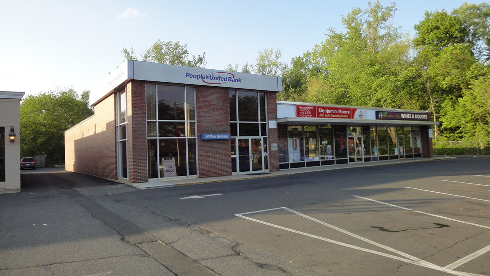 1224 Farmington Ave, West Hartford, CT for lease - Building Photo - Image 2 of 4