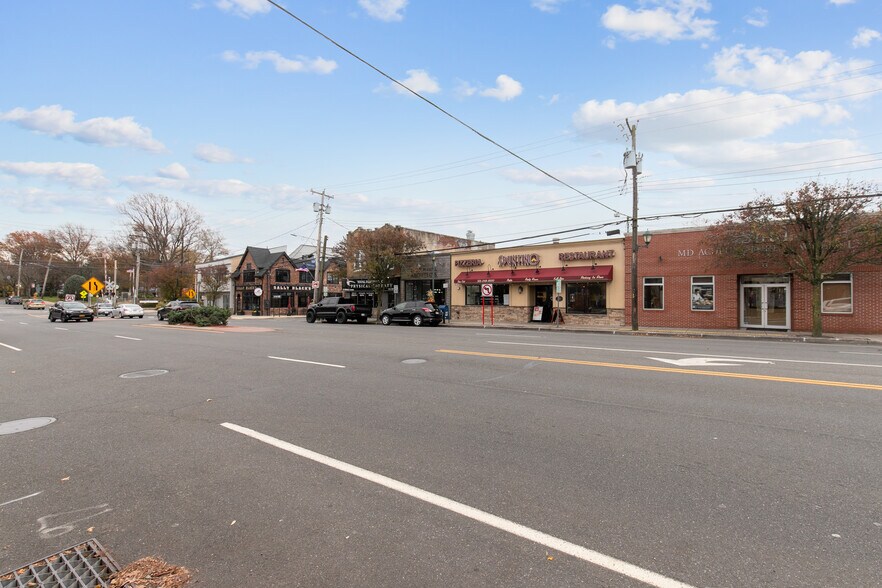 27-29 Hillside Ave, Williston Park, NY for sale - Building Photo - Image 3 of 11