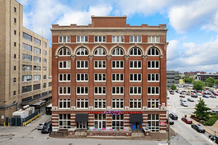 1101 Lucas Ave, Saint Louis, MO à vendre - Photo du bâtiment - Image 2 de 15