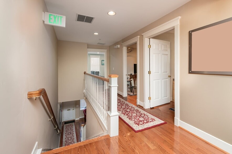 27 Maryland Ave, Annapolis, MD for lease - Interior Photo - Image 2 of 11