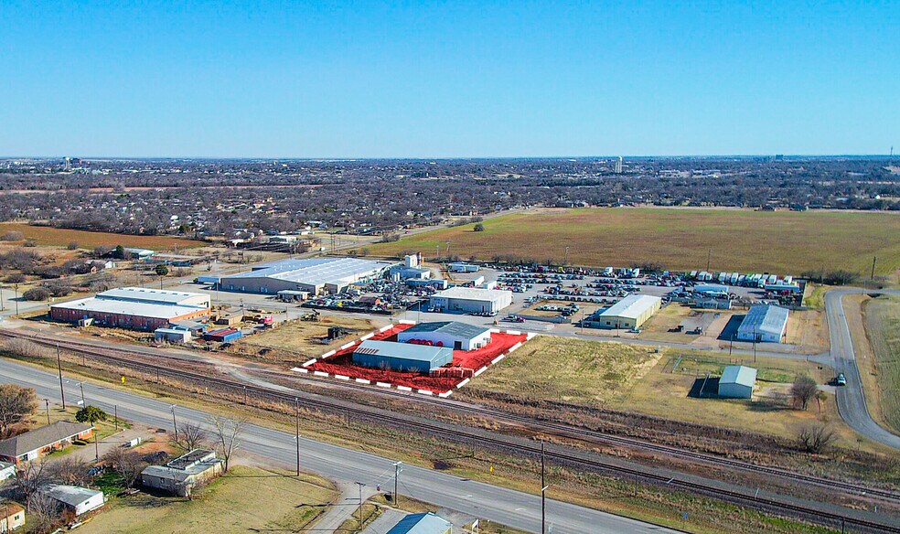 3224 Industrial Dr, Wichita Falls, TX à louer - Photo du bâtiment - Image 2 de 45