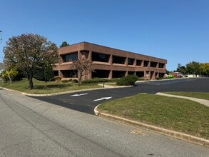 1400 Youngs Ave, Southold, NY for lease Building Photo- Image 2 of 12