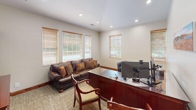 2120 E 3900 S, Salt Lake City, UT for lease Interior Photo- Image 2 of 3