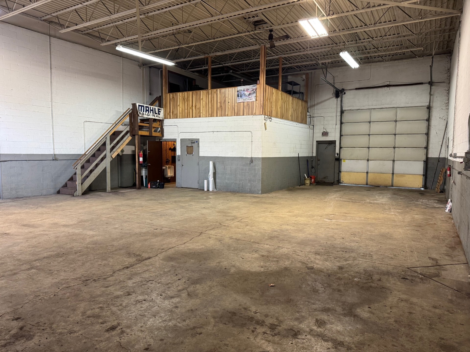 34082-34096 James J. Pompo Dr, Fraser, MI for lease Interior Photo- Image 1 of 4