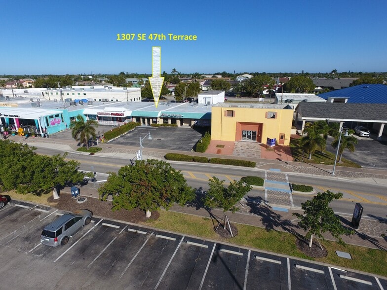 1307-1309 SE 47th Ter, Cape Coral, FL for lease - Building Photo - Image 1 of 11