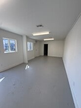 4834-4890 SW 75th Ave, Miami, FL for lease Interior Photo- Image 2 of 15