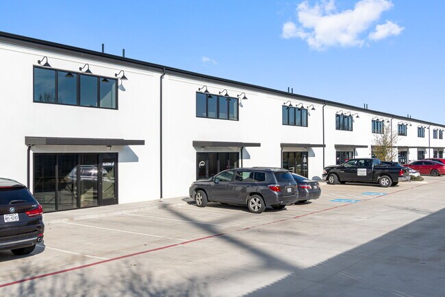 Plus de détails pour 1750 Briercroft, Carrollton, TX - Industriel à louer
