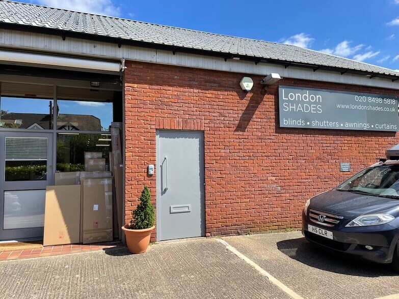 54 Larkshall Rd, Londres à louer - Photo du bâtiment - Image 1 de 11