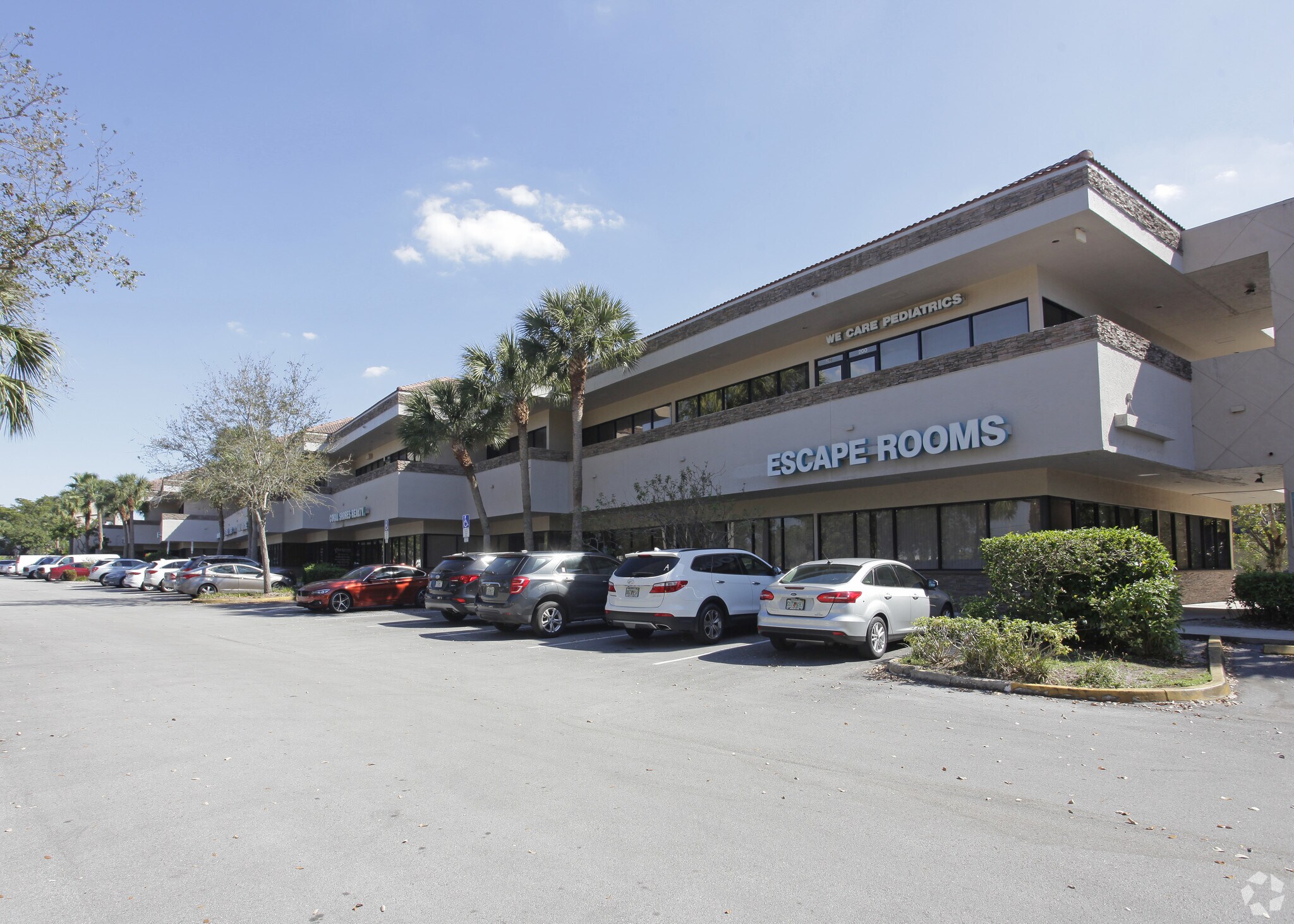 8320 W Sunrise Blvd, Plantation, FL à louer Photo du bâtiment- Image 1 de 13