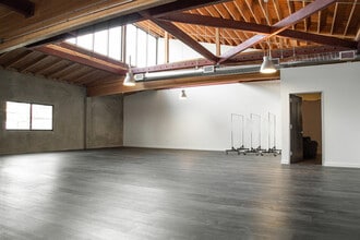 4610 Valley Blvd, Los Angeles, CA for lease Interior Photo- Image 2 of 4