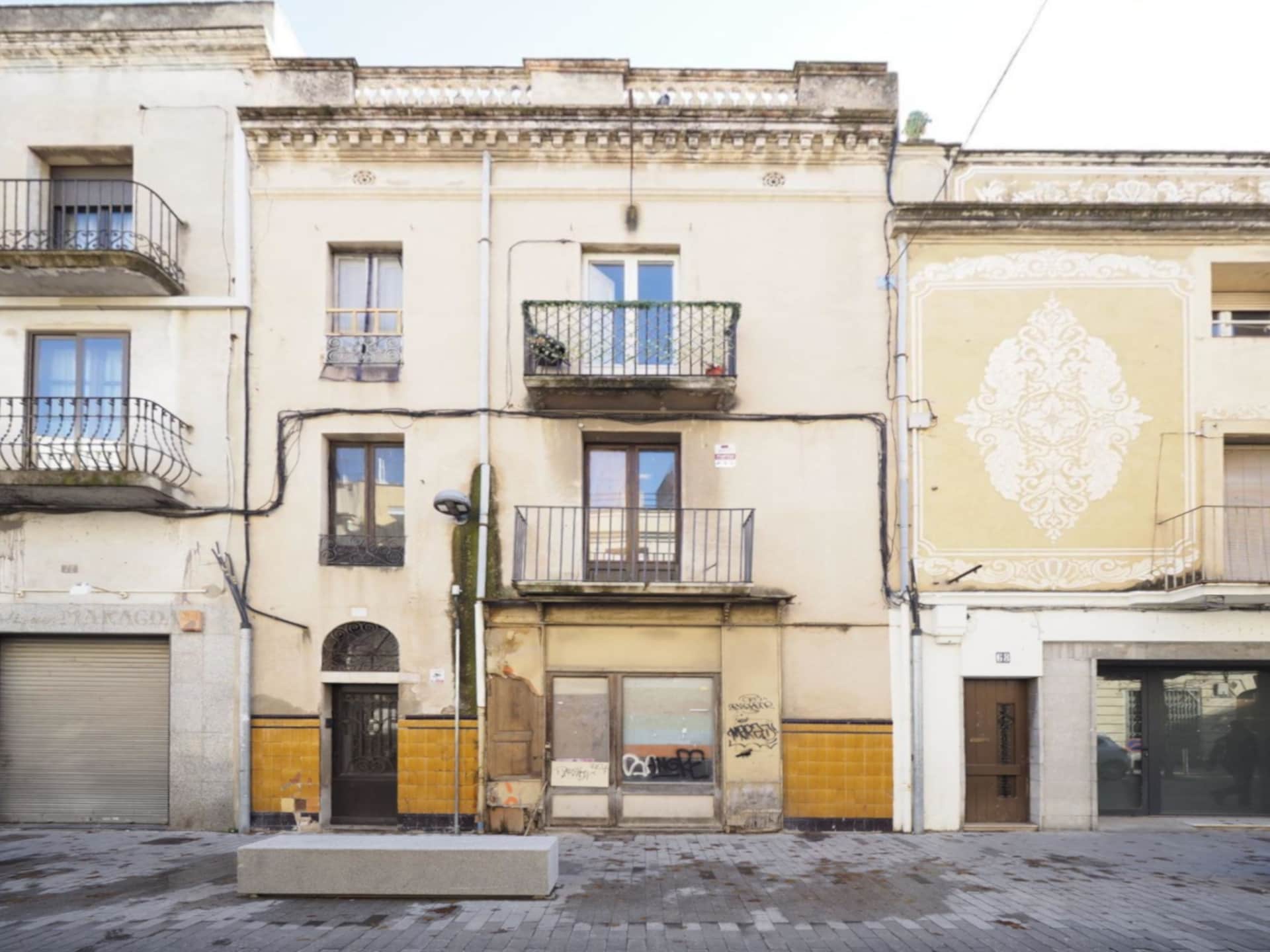 Carrer de Peralada, 70, Figueres, Gerona for lease Primary Photo- Image 1 of 2