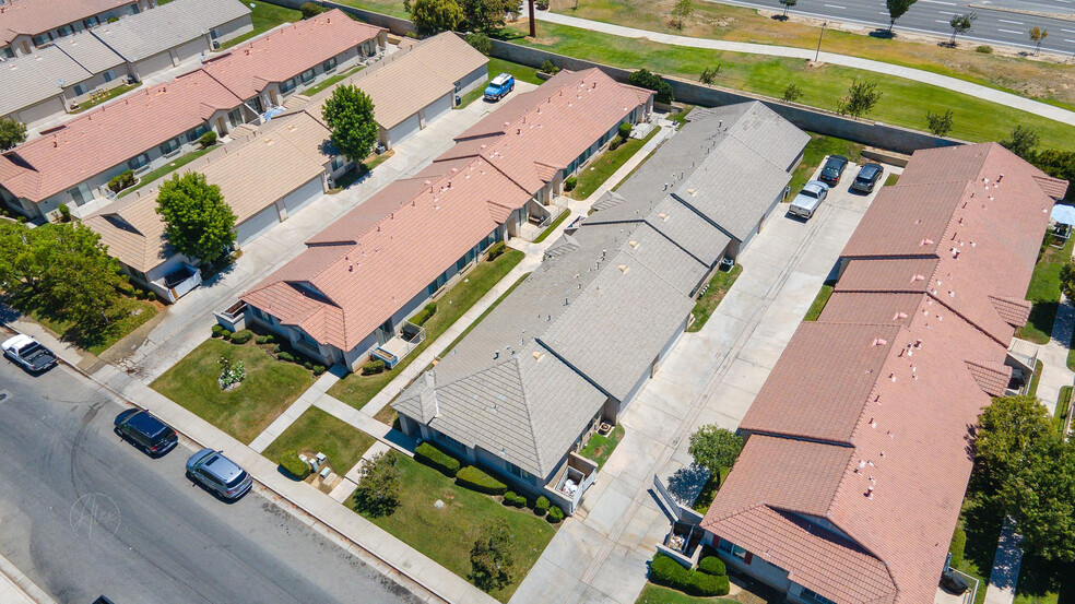4314 Pebble Creek Dr, Bakersfield, CA for sale - Building Photo - Image 3 of 7