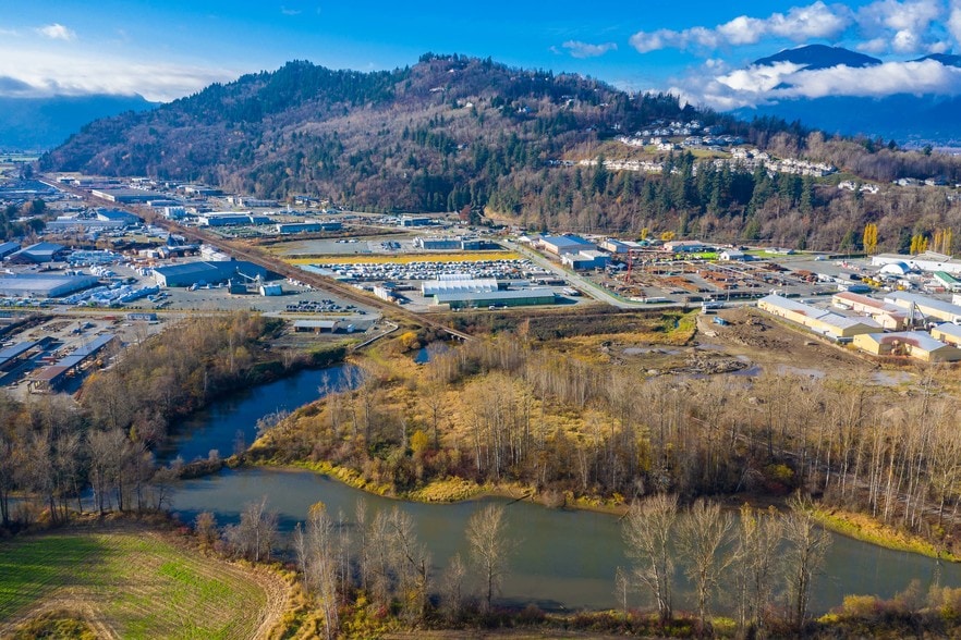 8300 Aitken Rd, Chilliwack, BC for sale - Aerial - Image 3 of 7
