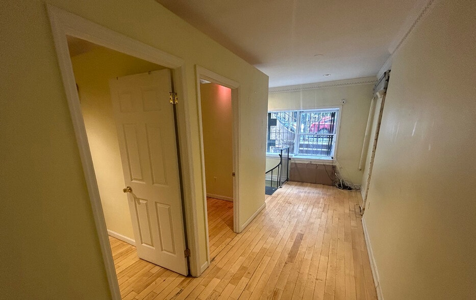 173 W 85th St, New York, NY for lease - Building Photo - Image 3 of 14