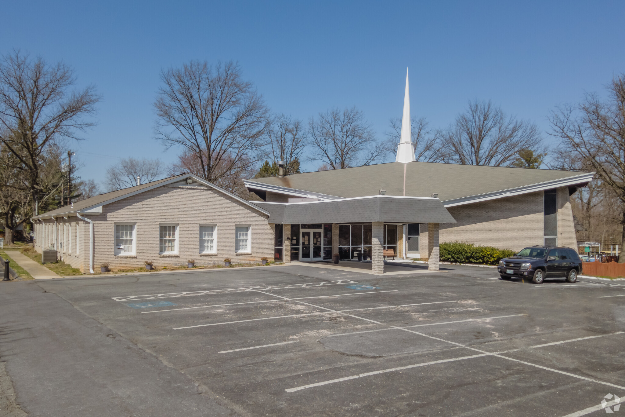 5906 Halpine Rd, Rockville, MD à vendre Photo du b timent- Image 1 de 3