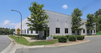 Plus de détails pour 9835 Northcross Center Ct, Huntersville, NC - Industriel à louer