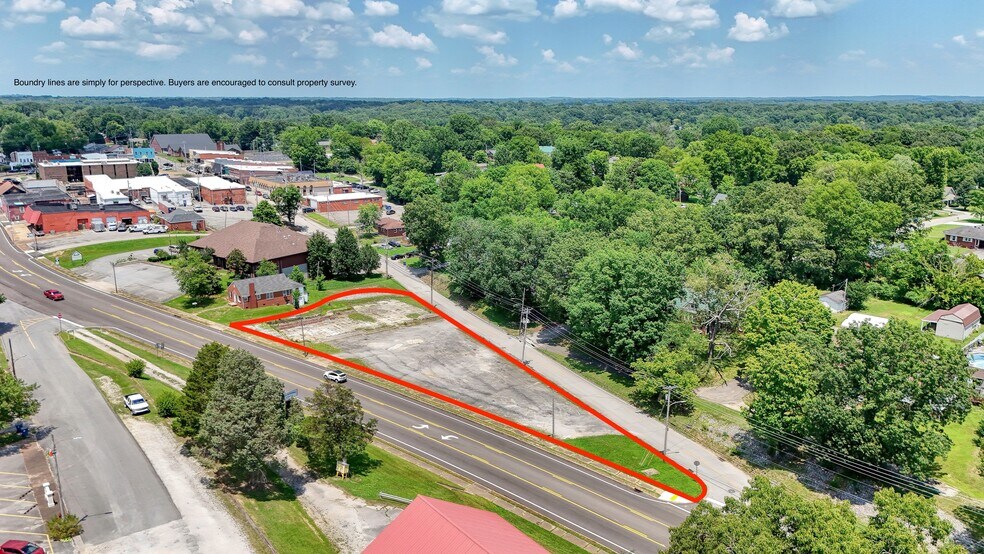 129 S Forrest Ave, Camden, TN à vendre - Photo du bâtiment - Image 2 de 11