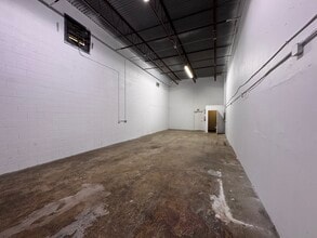 54 W Illiana, Orlando, FL à louer Photo intérieure- Image 2 de 10