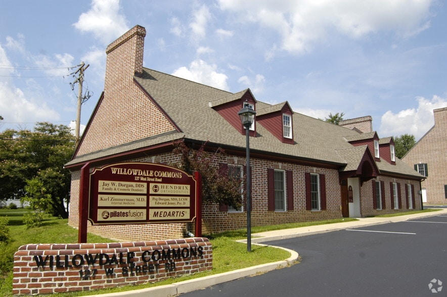 127 W Street Rd, Kennett Square, PA à louer - Photo principale - Image 1 de 48