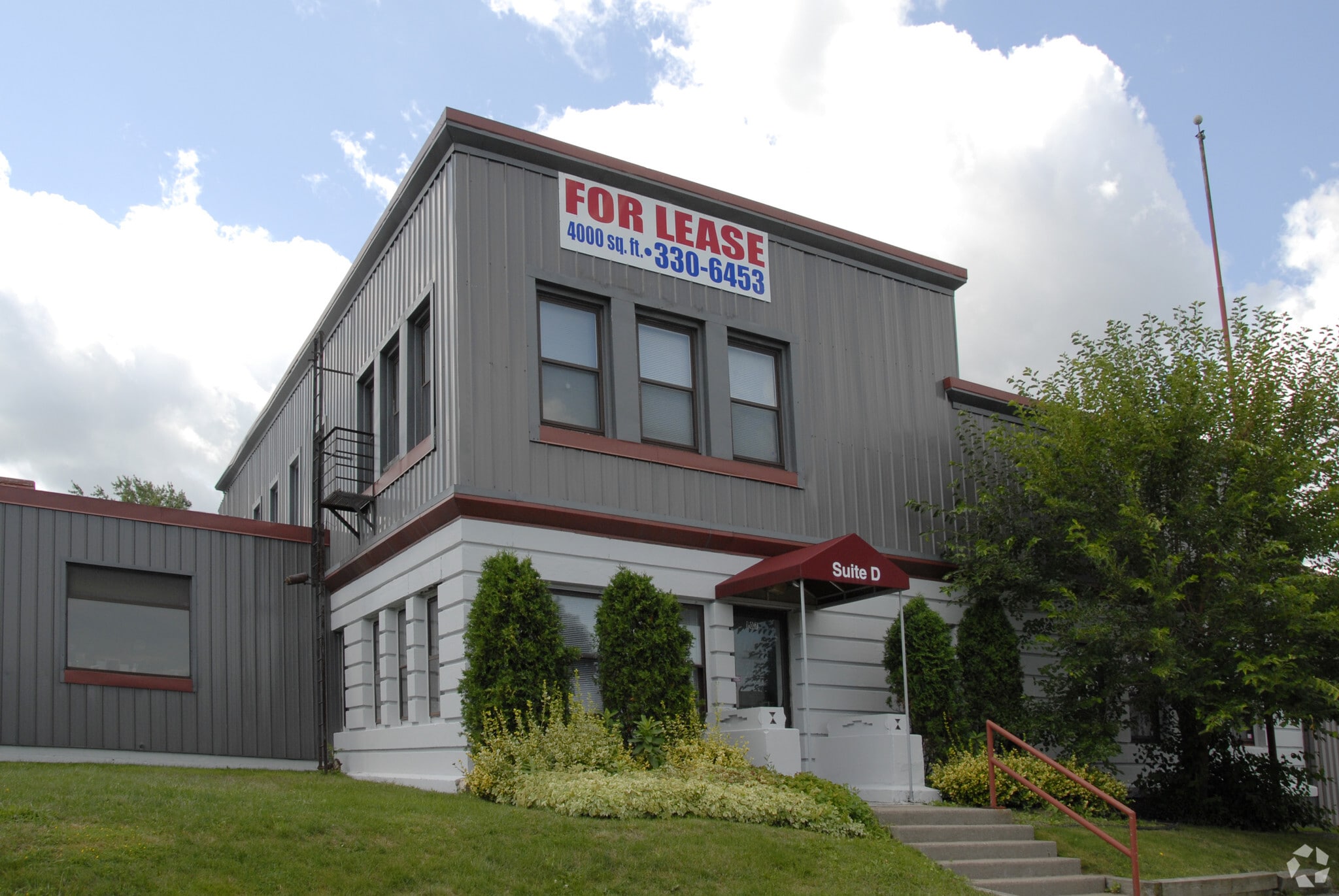 107 Norris Dr, Rochester, NY for lease Primary Photo- Image 1 of 14