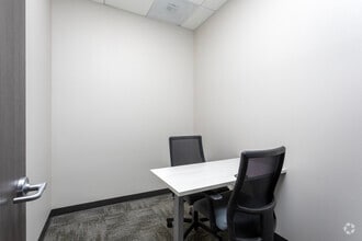 265 E River Park Cir, Fresno, CA for lease Interior Photo- Image 2 of 2