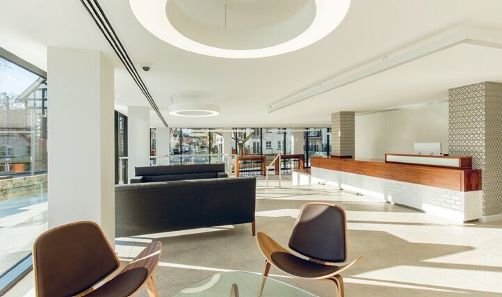 1-4 Cumberland Pl, Southampton for lease Interior Photo- Image 1 of 10