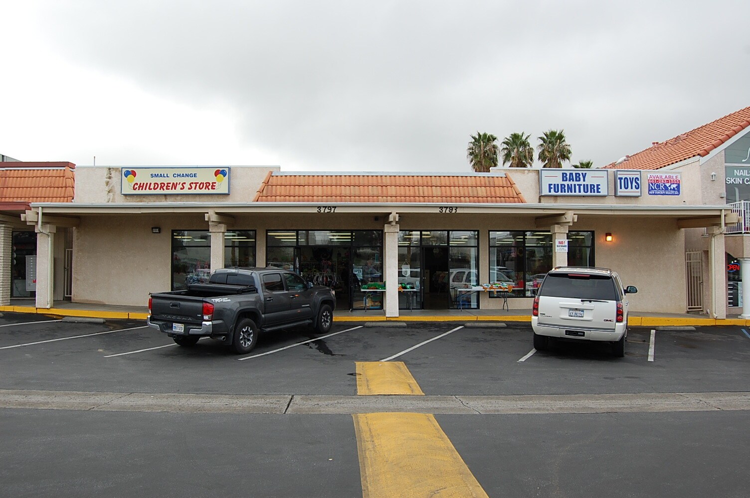 3793-3797 Auburn St, Bakersfield, CA for lease Primary Photo- Image 1 of 8