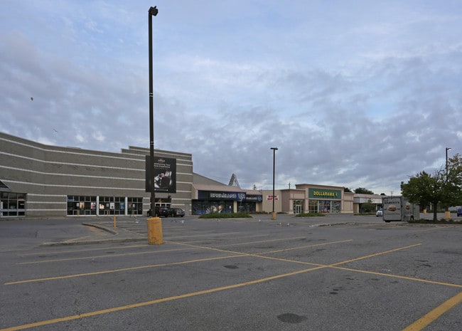 Plus de détails pour 979-983 Wellington Rd, London, ON - Commerce de détail à louer
