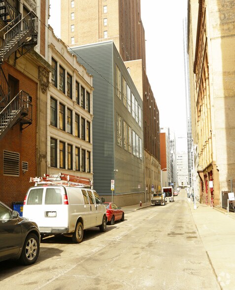 330-332 Third Ave, Pittsburgh, PA à vendre - Photo du bâtiment - Image 3 de 6