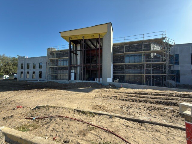 1821 Armstrong Blvd, Kissimmee, FL for lease Building Photo- Image 1 of 5