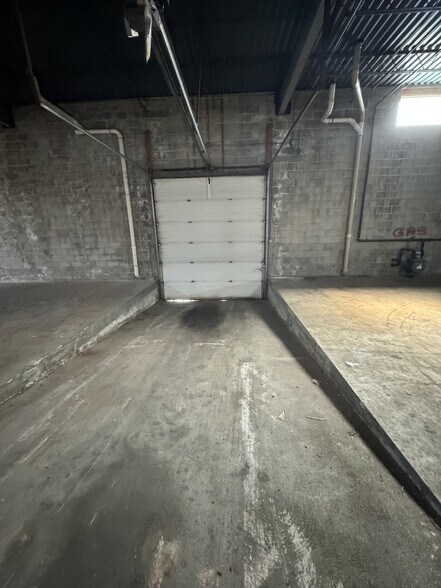 42 Westfield St, Providence, RI à vendre - Photo intérieure - Image 3 de 11