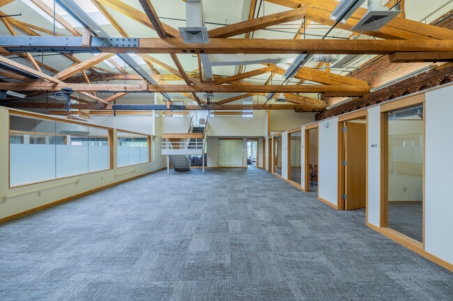 More details for 977-1001 Elm St, Manchester, NH - Office, Retail for Lease