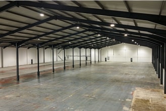 Millshaw Park Ln, Leeds à louer Photo intérieure- Image 2 de 3