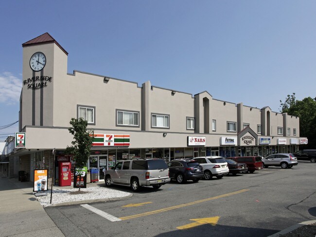 Plus de détails pour 2-42 Riverside Sq, Bloomingdale, NJ - Commerce de détail à louer