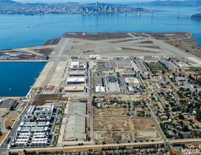 1190 W Tower Ave, Alameda, CA à louer Photo du bâtiment- Image 1 de 5