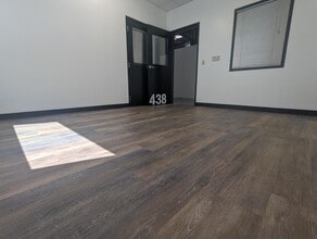 3901 SE Naef Rd, Portland, OR for lease Interior Photo- Image 2 of 9